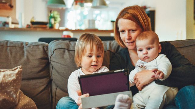 Grandparenting in the Digital Age